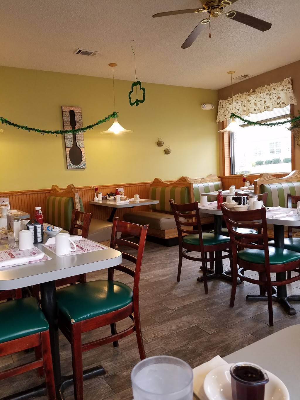 Riviera Restaurant | restaurant | 1609, 615 Ridge Rd, Munster, IN 46321, USA | 2198360001 OR +1 219-836-0001