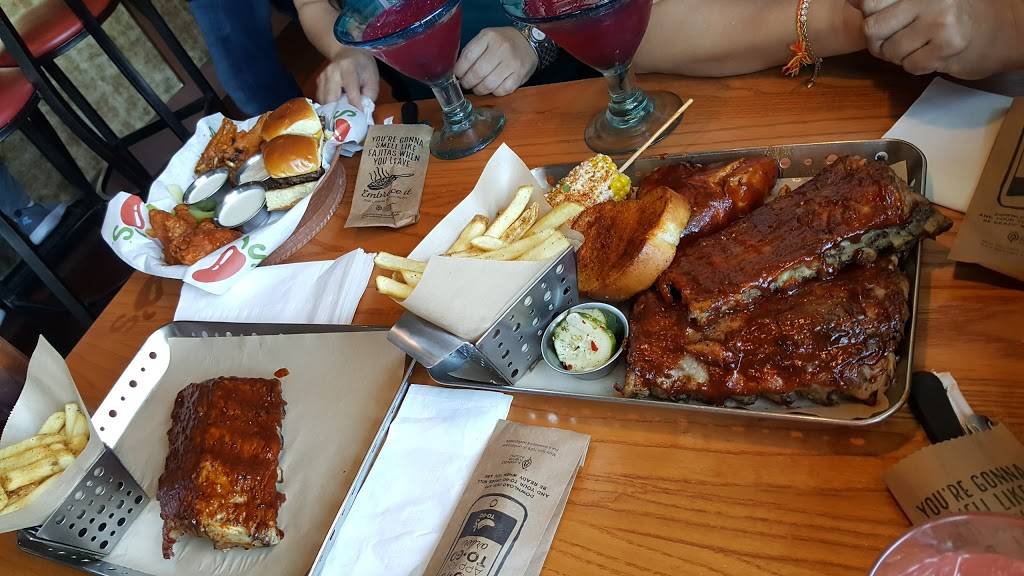 Chilis Grill & Bar | meal takeaway | 2030 W Grant Line Rd, Tracy, CA 95377, USA | 2098350687 OR +1 209-835-0687