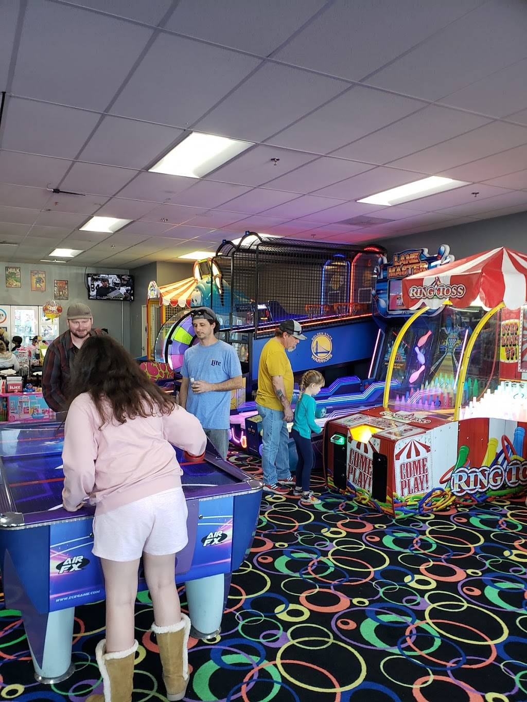 Golden Hills Plaza | shopping mall | 2421-2445 Golden Hill Rd, Paso Robles, CA 93446, USA | 9252791800 OR +1 925-279-1800