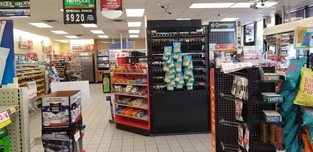 Holiday Stationstores | cafe | 2806 Golf Rd, Eau Claire, WI 54701, USA | 7158318838 OR +1 715-831-8838