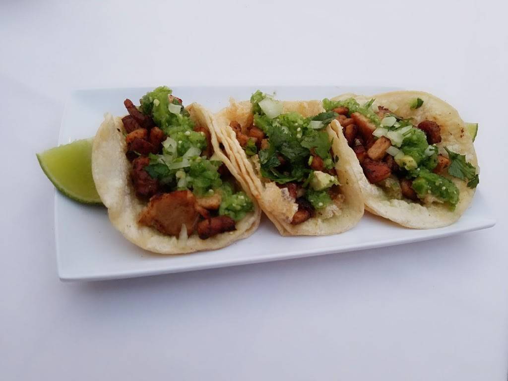 Oscars Cafe & Bar | restaurant | 125 E Tahquitz Canyon Way #108, Palm Springs, CA 92262, USA | 7603251188 OR +1 760-325-1188