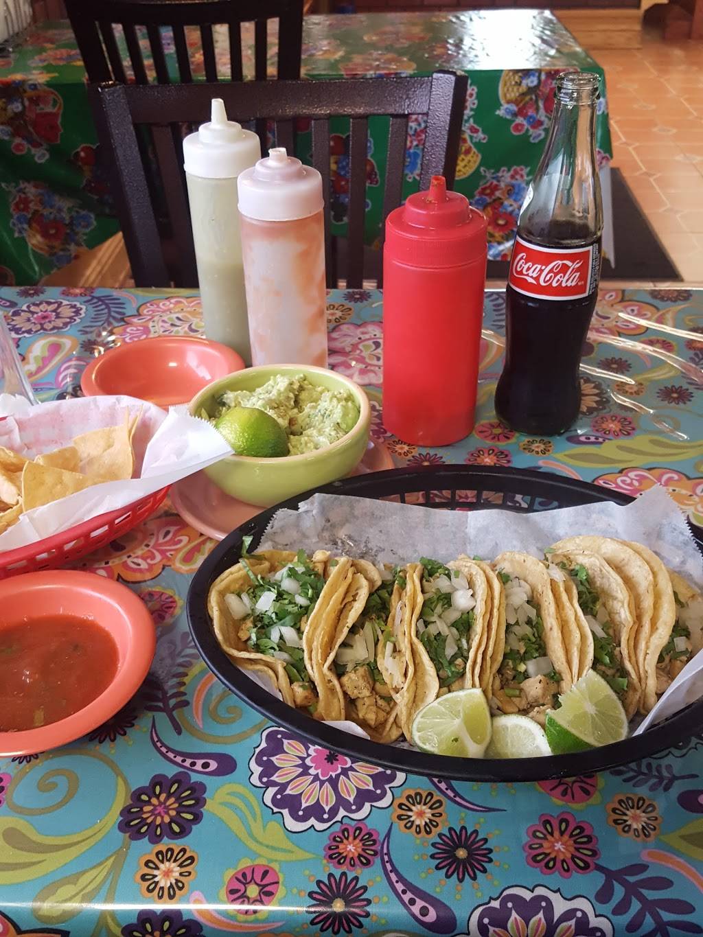Taqueria Flores | restaurant | 3204 E Paulding Rd, Fort Wayne, IN 46816, USA | 2603996499 OR +1 260-399-6499