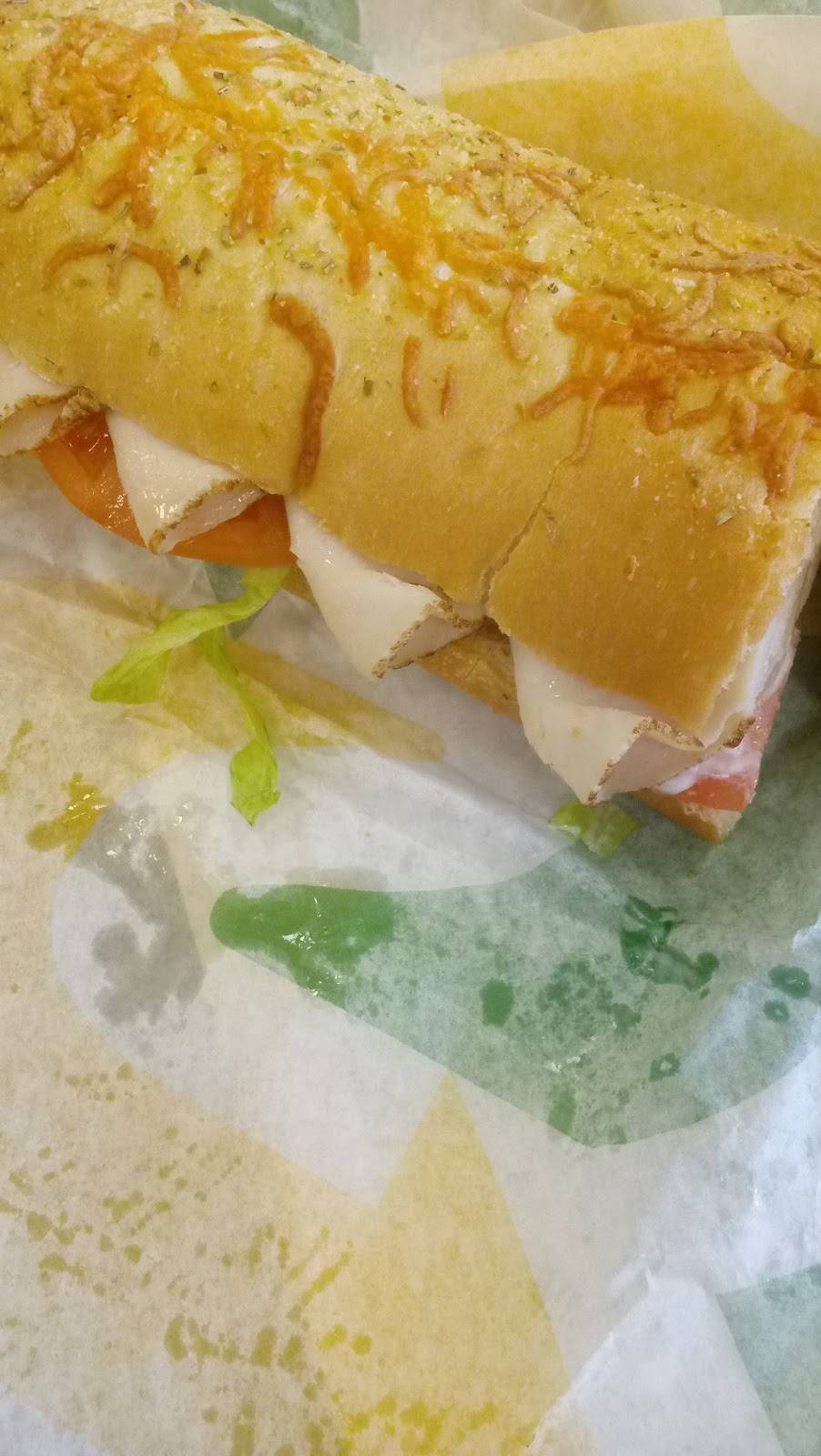 Subway Restaurants | restaurant | 316 S Transit St, Lockport, NY 14094, USA | 7164398433 OR +1 716-439-8433