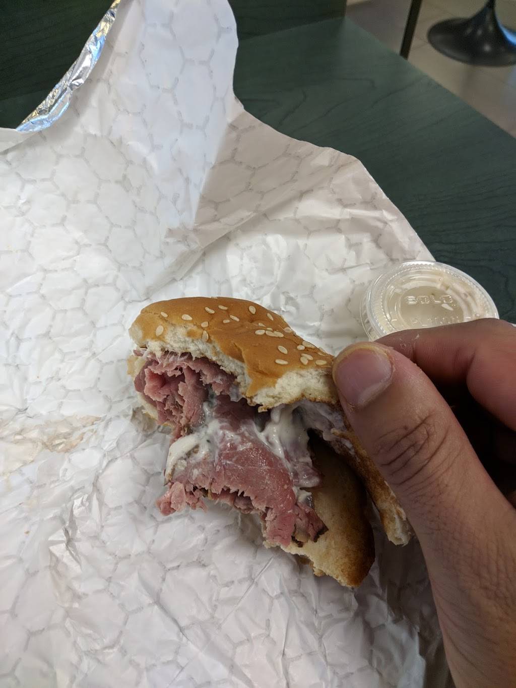 Wallys Roast Beef | restaurant | 8120 Penn Ave S, Bloomington, MN 55431, USA | 9528844349 OR +1 952-884-4349