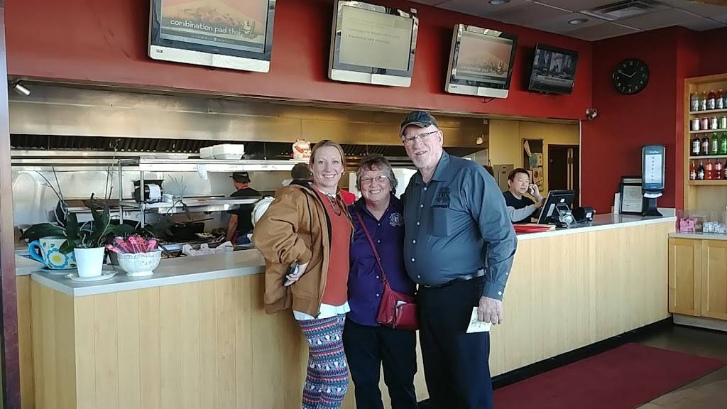 Golden Chopsticks | restaurant | 2035 Hilliard Rome Rd, Hilliard, OH 43026, USA | 6147778585 OR +1 614-777-8585