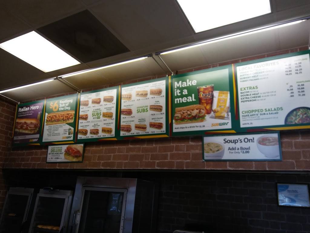 Subway | restaurant | 206 Thompson St, Hendersonville, NC 28792, USA | 8286969266 OR +1 828-696-9266