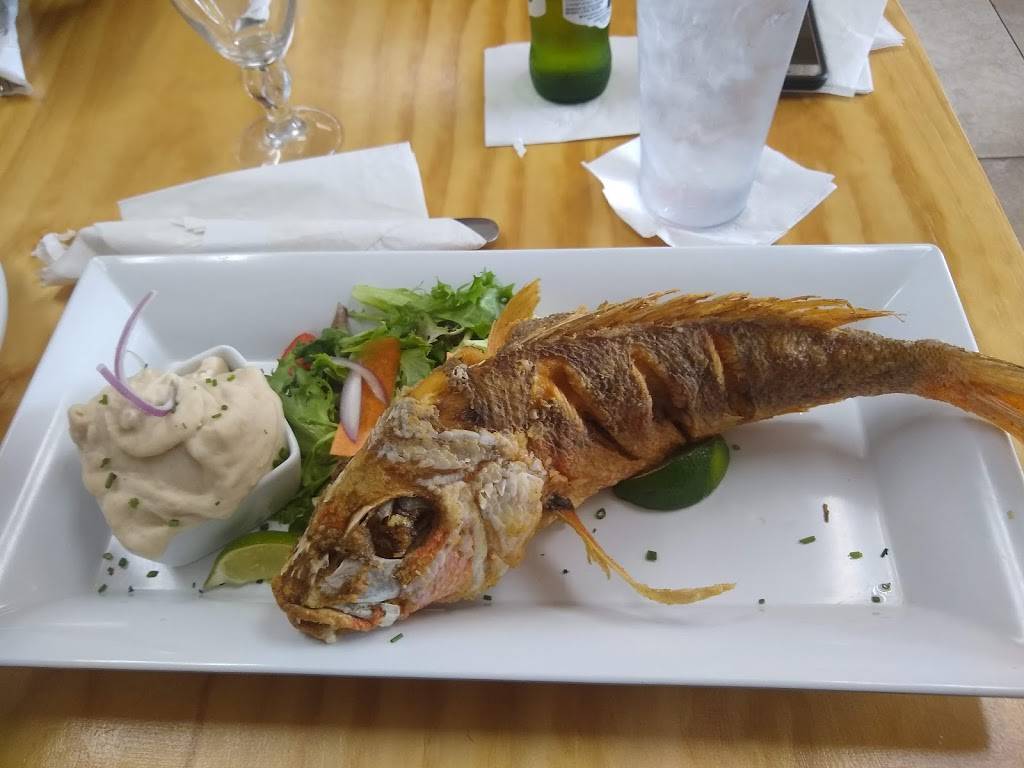 Cayo Azul Latin and Sea food | restaurant | 2079 E Osceola Pkwy, Kissimmee, FL 34743, USA | 4074837299 OR +1 407-483-7299