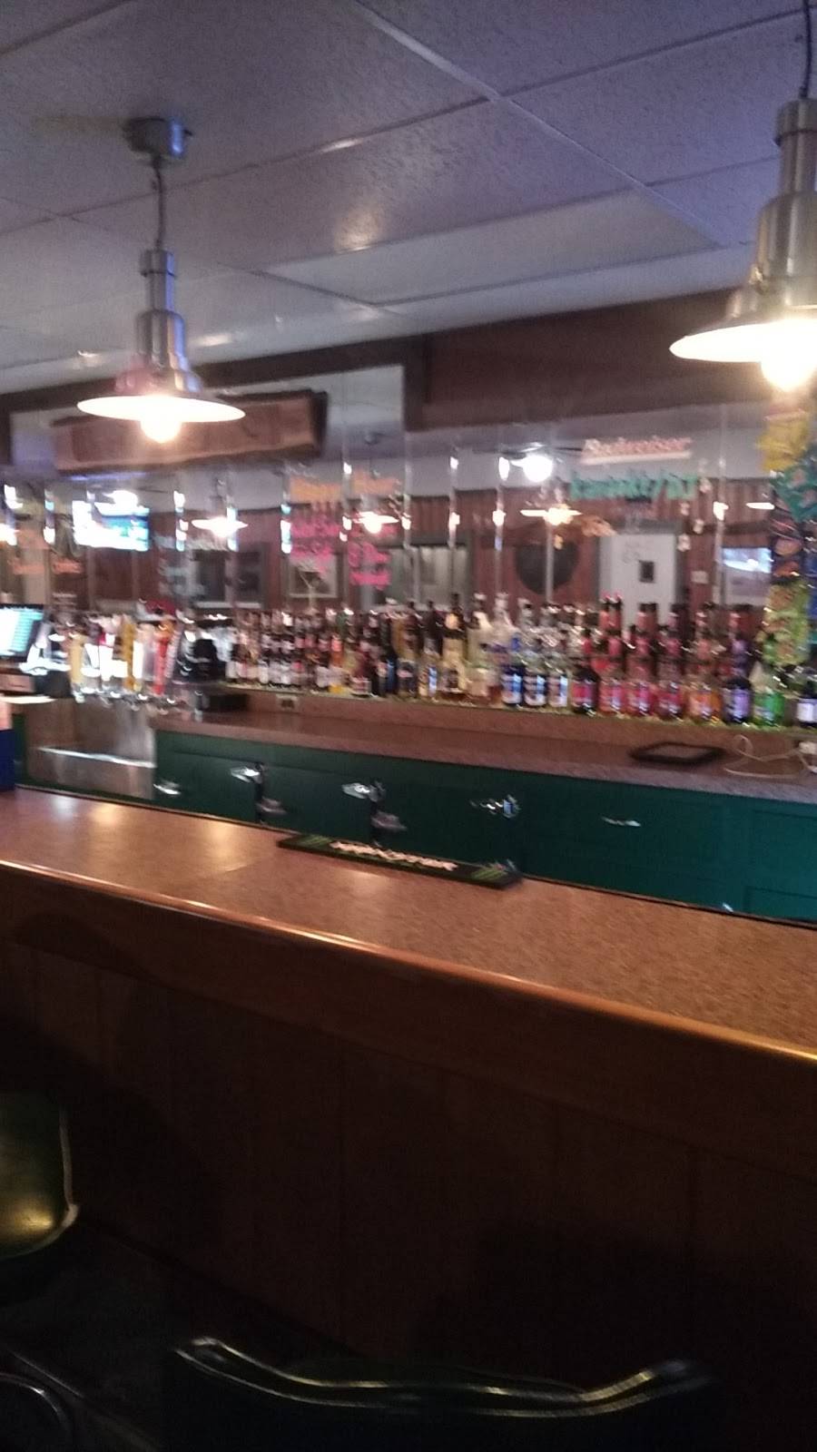 Boondocks Bar & Grill | restaurant | 8770 S Lakeshore Rd, Harbor Beach, MI 48441, USA | 9898643200 OR +1 989-864-3200