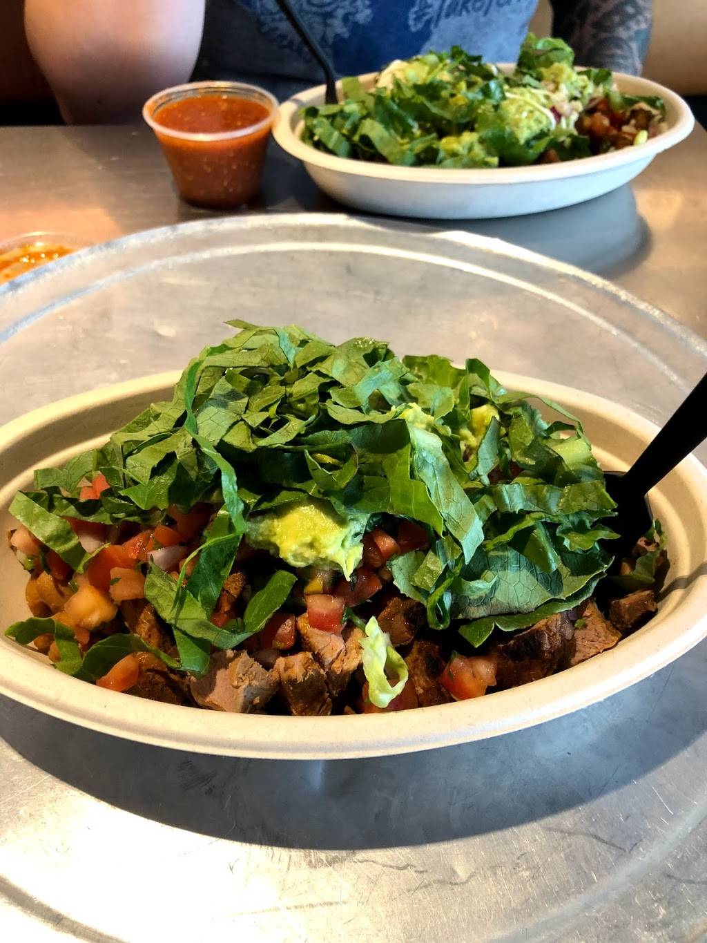 Chipotle Mexican Grill | restaurant | 4829 N Broadway St, Knoxville, TN 37918, USA | 8656885438 OR +1 865-688-5438