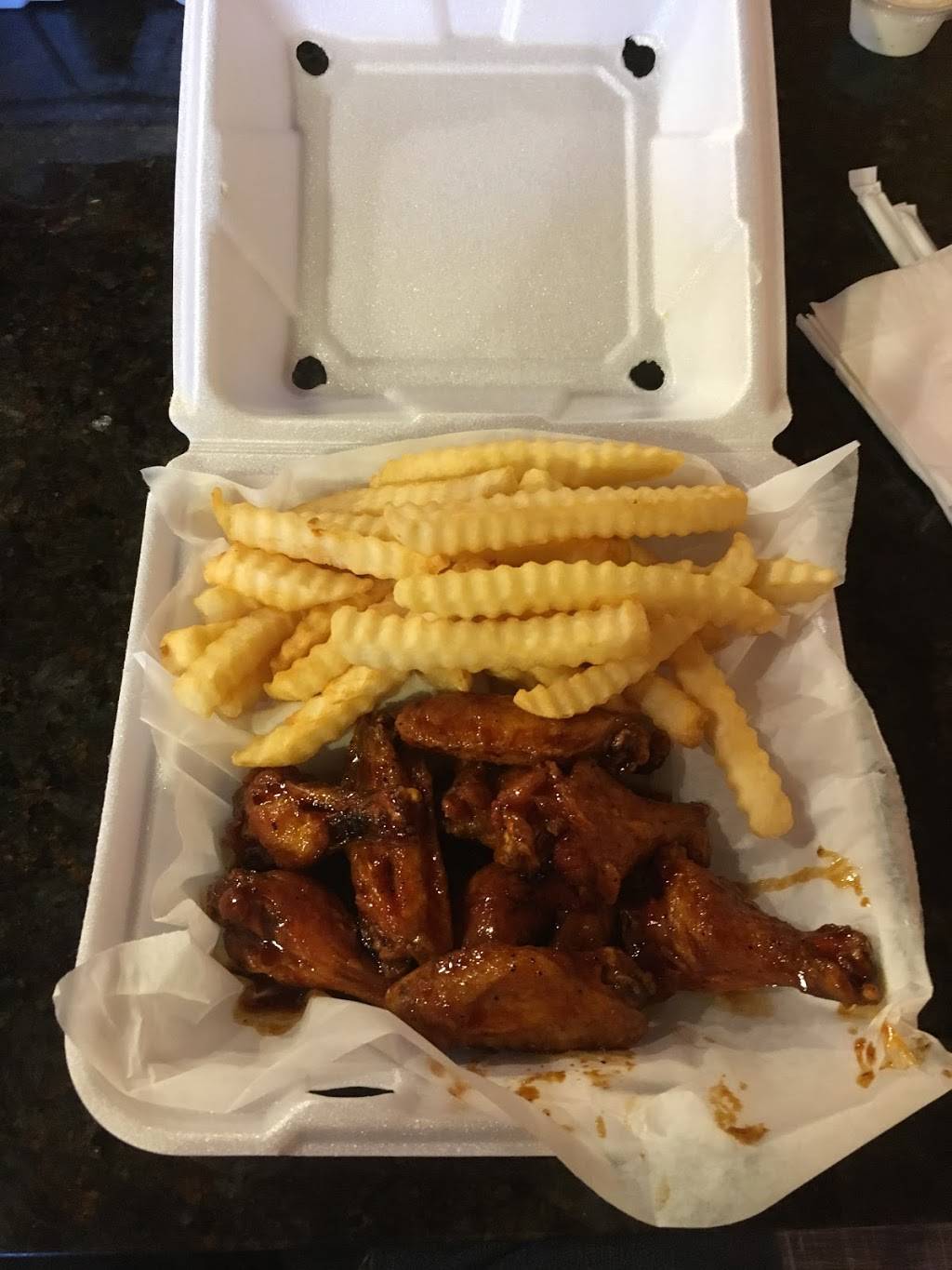 WING STATION | restaurant | 619 S Pine Ave, Ocala, FL 34471, USA | 3525129299 OR +1 352-512-9299