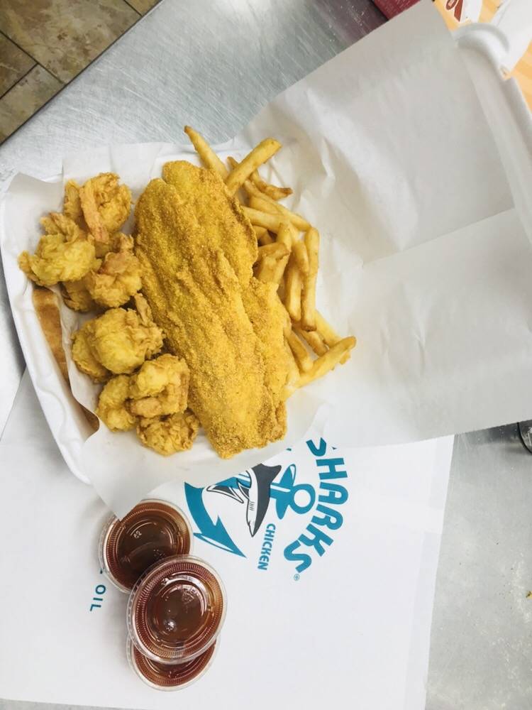Sharks | restaurant | 4102 Euclid Ave, East Chicago, IN 46312, USA | 2193918000 OR +1 219-391-8000