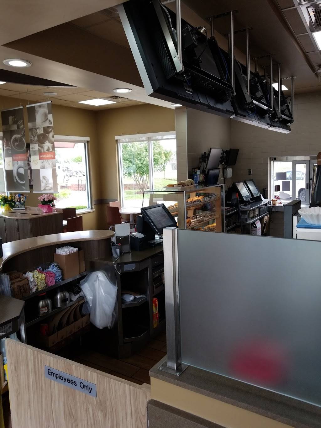 Tim Hortons | restaurant | 940 S Rochester Rd, Rochester Hills, MI 48307, USA | 2486528292 OR +1 248-652-8292