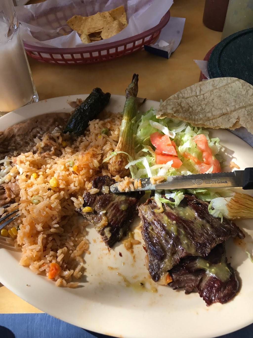 Supermercado La Chiquita | restaurant | 4926 W Cermak Rd, Cicero, IL 60804, USA | 7087807157 OR +1 708-780-7157