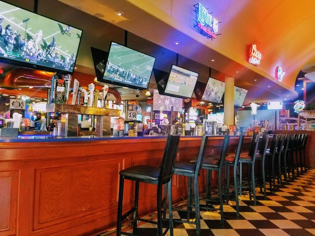 Dave & Busters | restaurant | 2502 S 133rd Plaza Ste 111, Omaha, NE 68144, USA | 4027783915 OR +1 402-778-3915