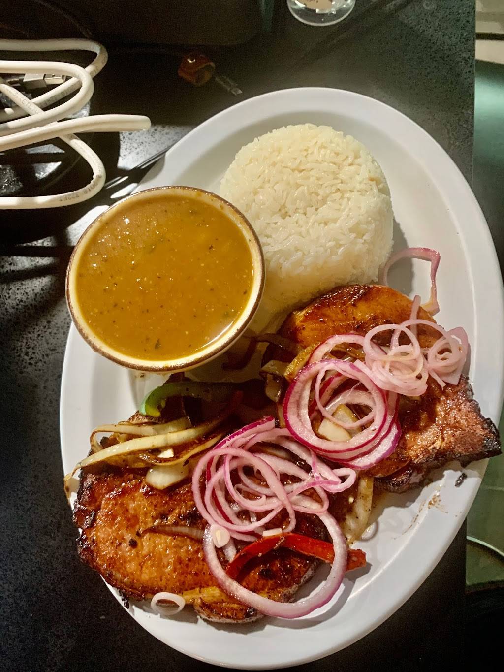 La Base Restaurant &Lounge | restaurant | 10117 NW 27th Ave, Miami, FL 33147, USA | 3057354171 OR +1 305-735-4171