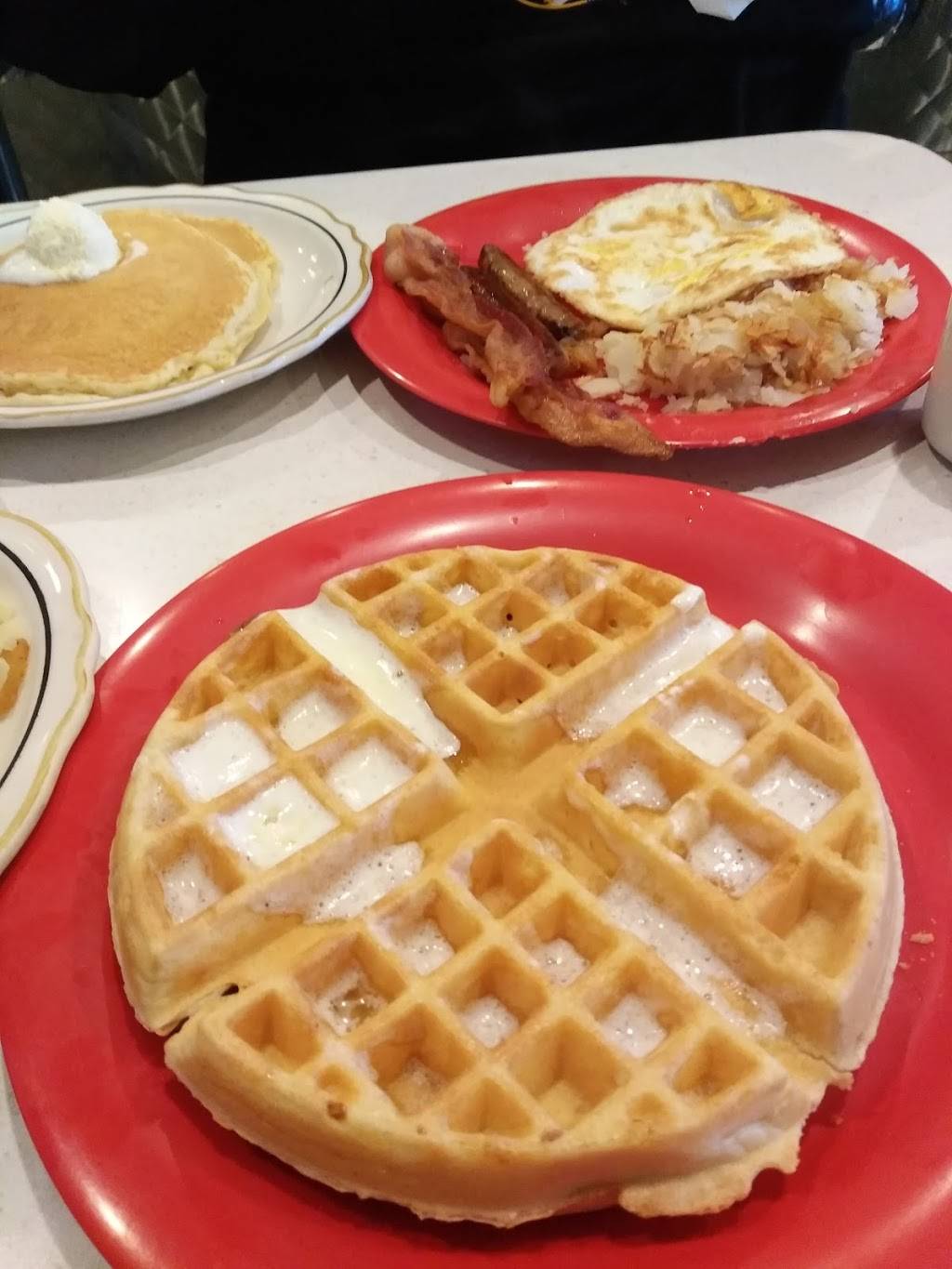 Blondies Diner | restaurant | 8921 W Grand Ave, River Grove, IL 60171, USA | 7084526969 OR +1 708-452-6969