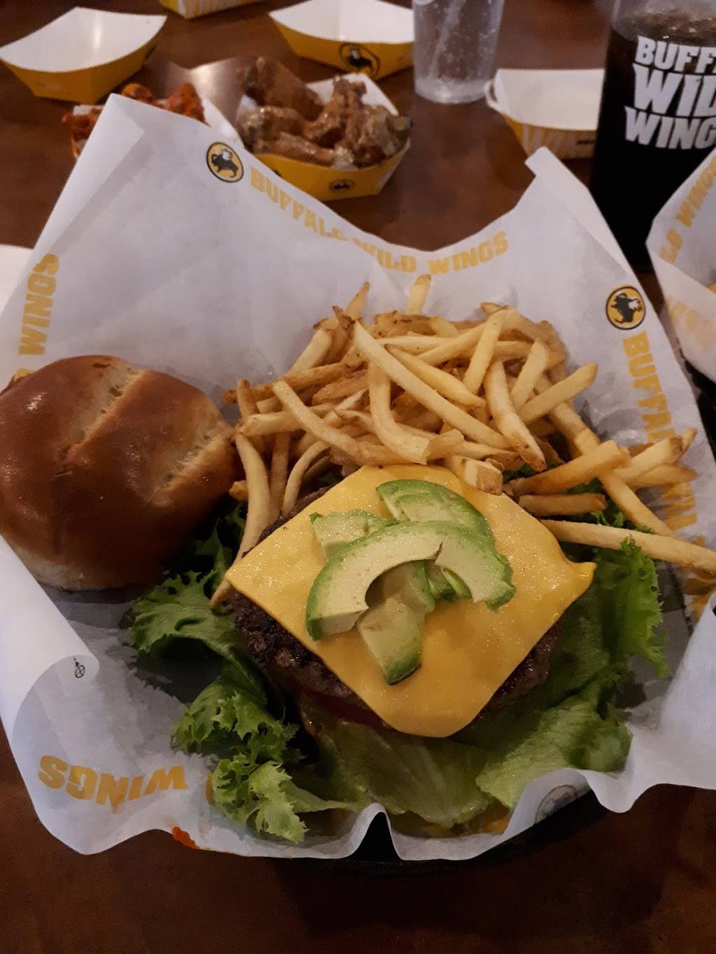 Buffalo Wild Wings | meal takeaway | 5701 Sunset Dr Suite B-13A, South Miami, FL 33143, USA | 3056680911 OR +1 305-668-0911