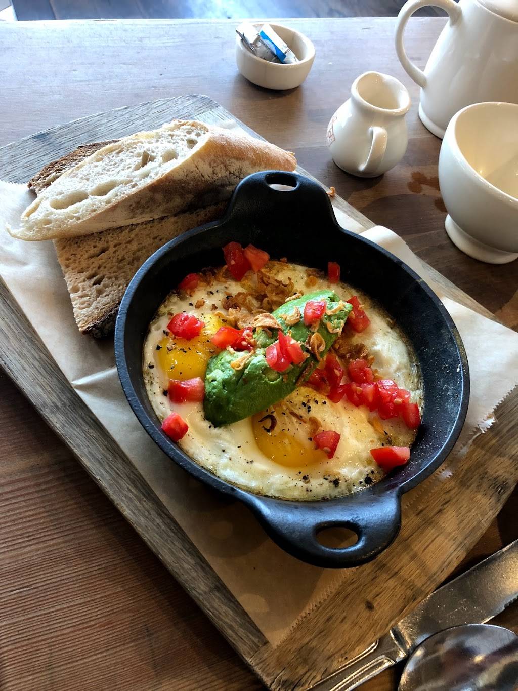 Le Pain Quotidien | restaurant | 9630 S Santa Monica Blvd, Beverly Hills, CA 90210, USA | 3108591100 OR +1 310-859-1100