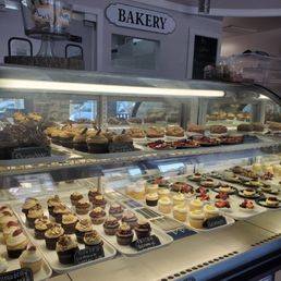 Sams Custom Cakes and Catering | meal takeaway | 213 Main St, Rio Vista, CA 94571, USA | 7075079345 OR +1 707-507-9345