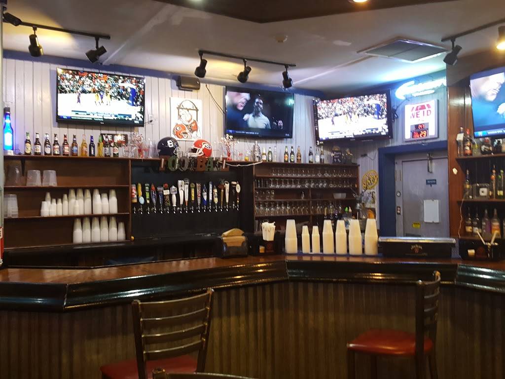 Gatas Sports Bar & Grille | night club | 811 Elma G Miles Pkwy, Hinesville, GA 31313, USA | 9123689464 OR +1 912-368-9464