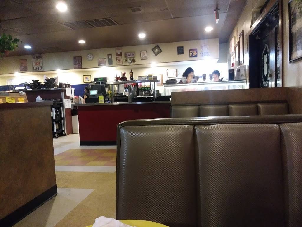 Velvet Grill & Creamery | restaurant | 1421 S Ham Ln, Lodi, CA 95242, USA | 2093698231 OR +1 209-369-8231