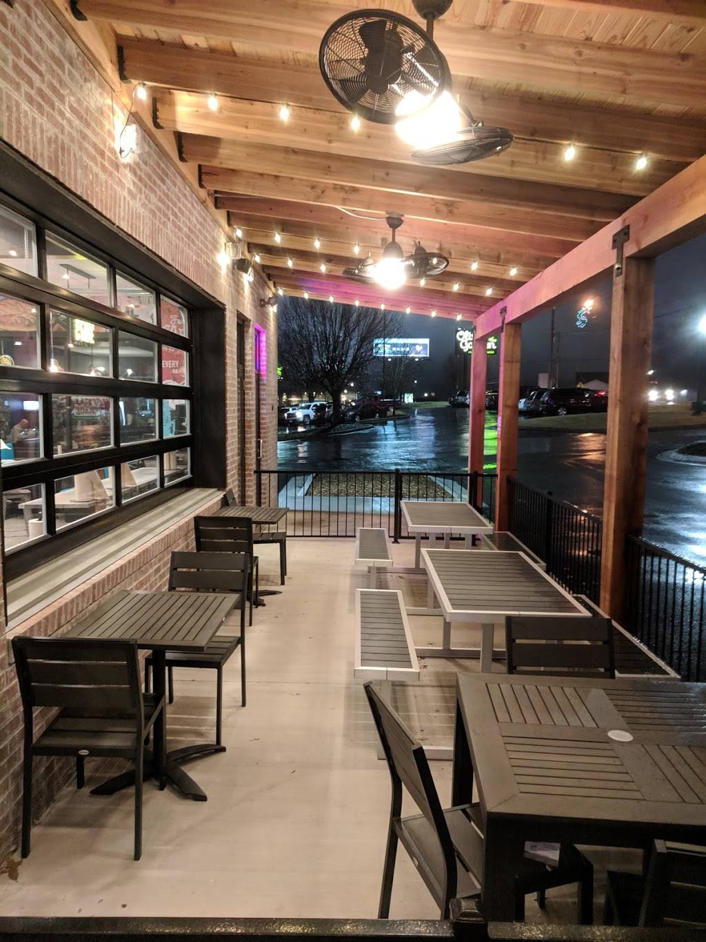 Schlotzskys | bakery | 3724 W 76 Country Blvd, Branson, MO 65616, USA | 4173205096 OR +1 417-320-5096