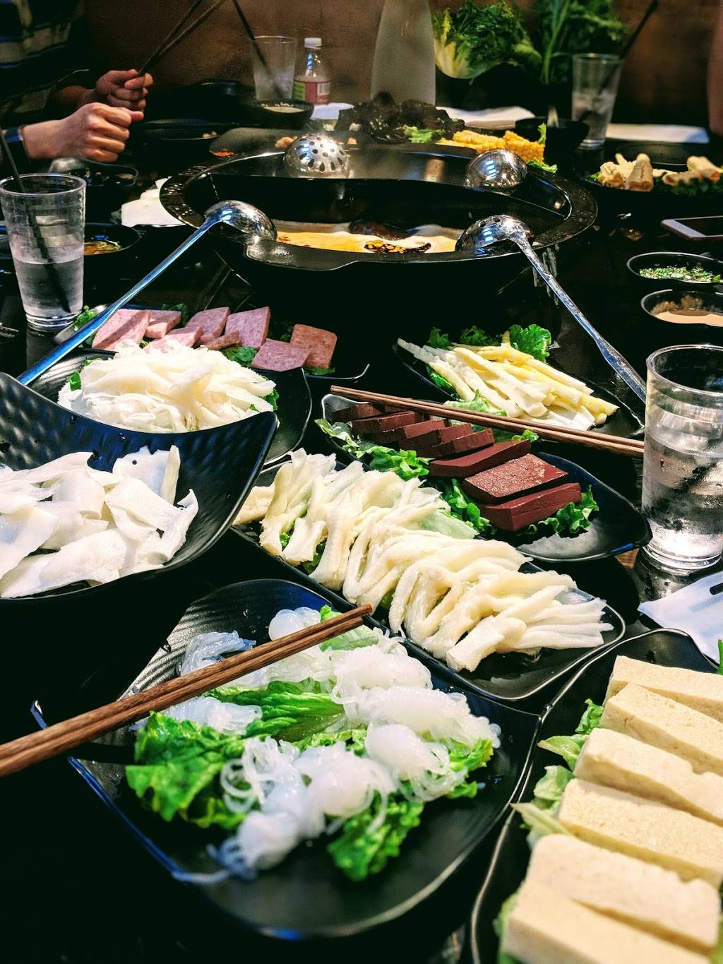 Chong Qing YaoMei Hotpot | restaurant | 55 W Green St, Pasadena, CA 91105, USA | 6266393391 OR +1 626-639-3391