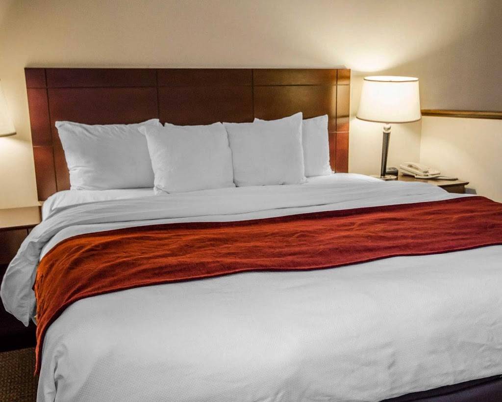 Quality Suites | restaurant | 360 Eastern Blvd, Jeffersonville, IN 47130, USA | 8122822100 OR +1 812-282-2100