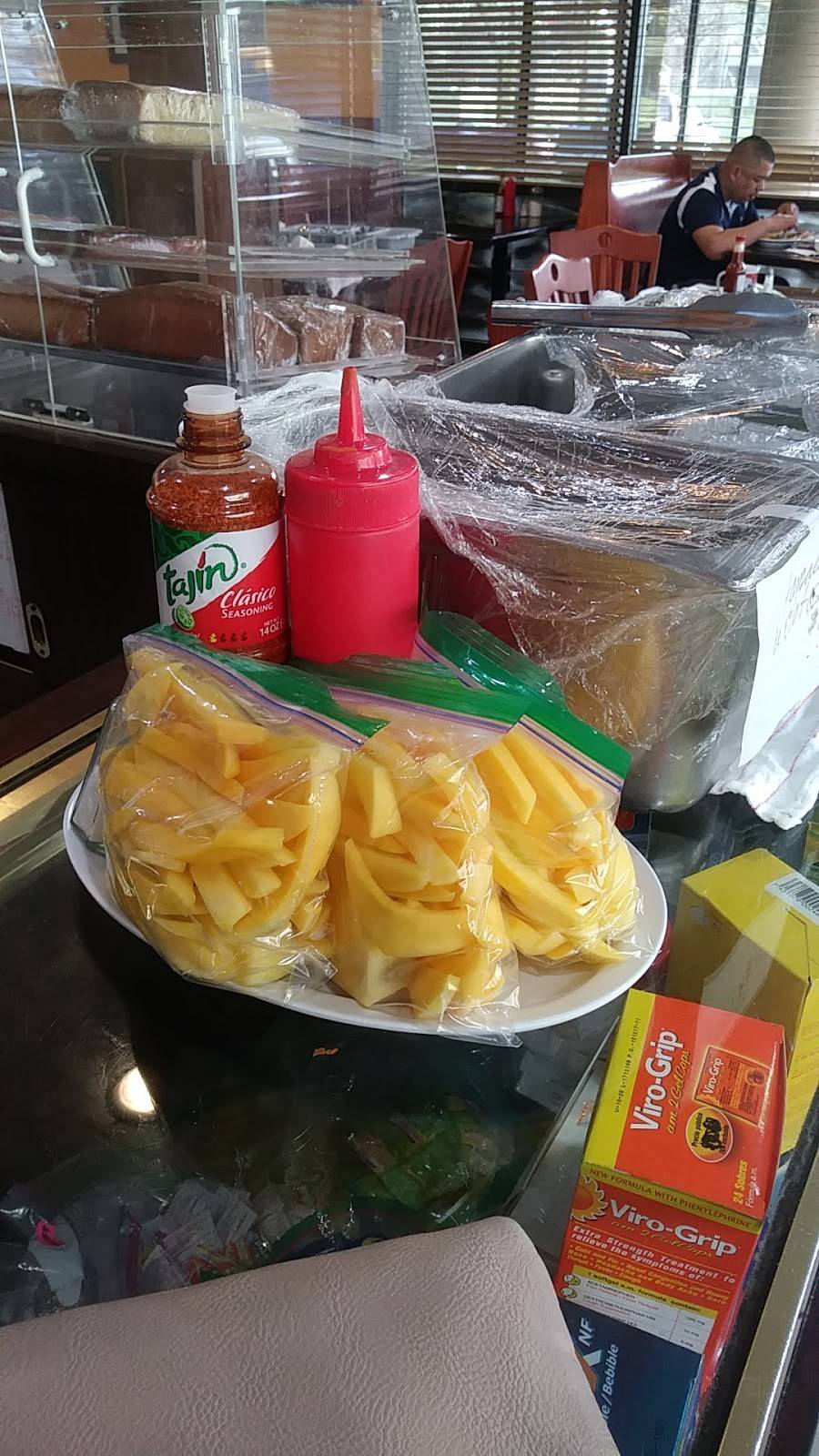 Restaurante Y Panaderia Salvadoreña | bakery | 5724 E W.T. Harris Blvd, Charlotte, NC 28215, USA | 7045371615 OR +1 704-537-1615