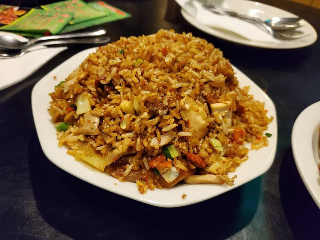 Cho Mings | restaurant | 1710 Jane St, York, ON M9N 2S4, Canada | 4162428126 OR +1 416-242-8126