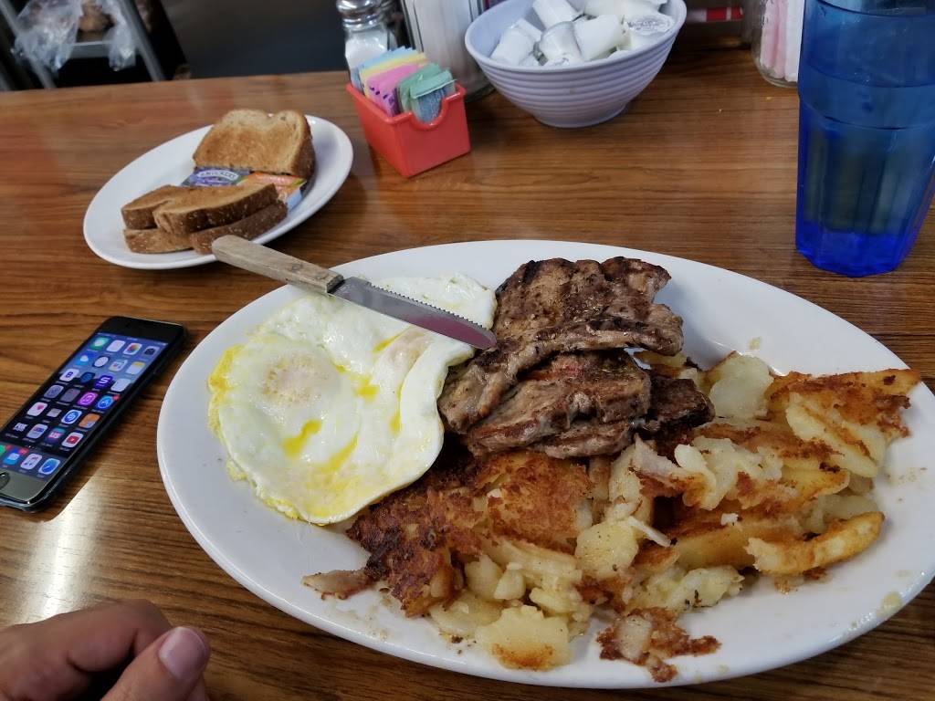 Vickies Diner | restaurant | 1700 S Las Vegas Blvd, Las Vegas, NV 89104, USA | 7024444459 OR +1 702-444-4459