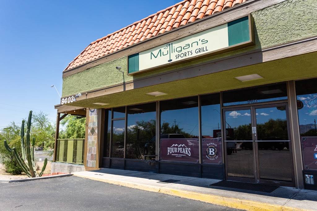 Mulligans | restaurant | 9403 E Golf Links Rd, Tucson, AZ 85730, USA | 5207335661 OR +1 520-733-5661
