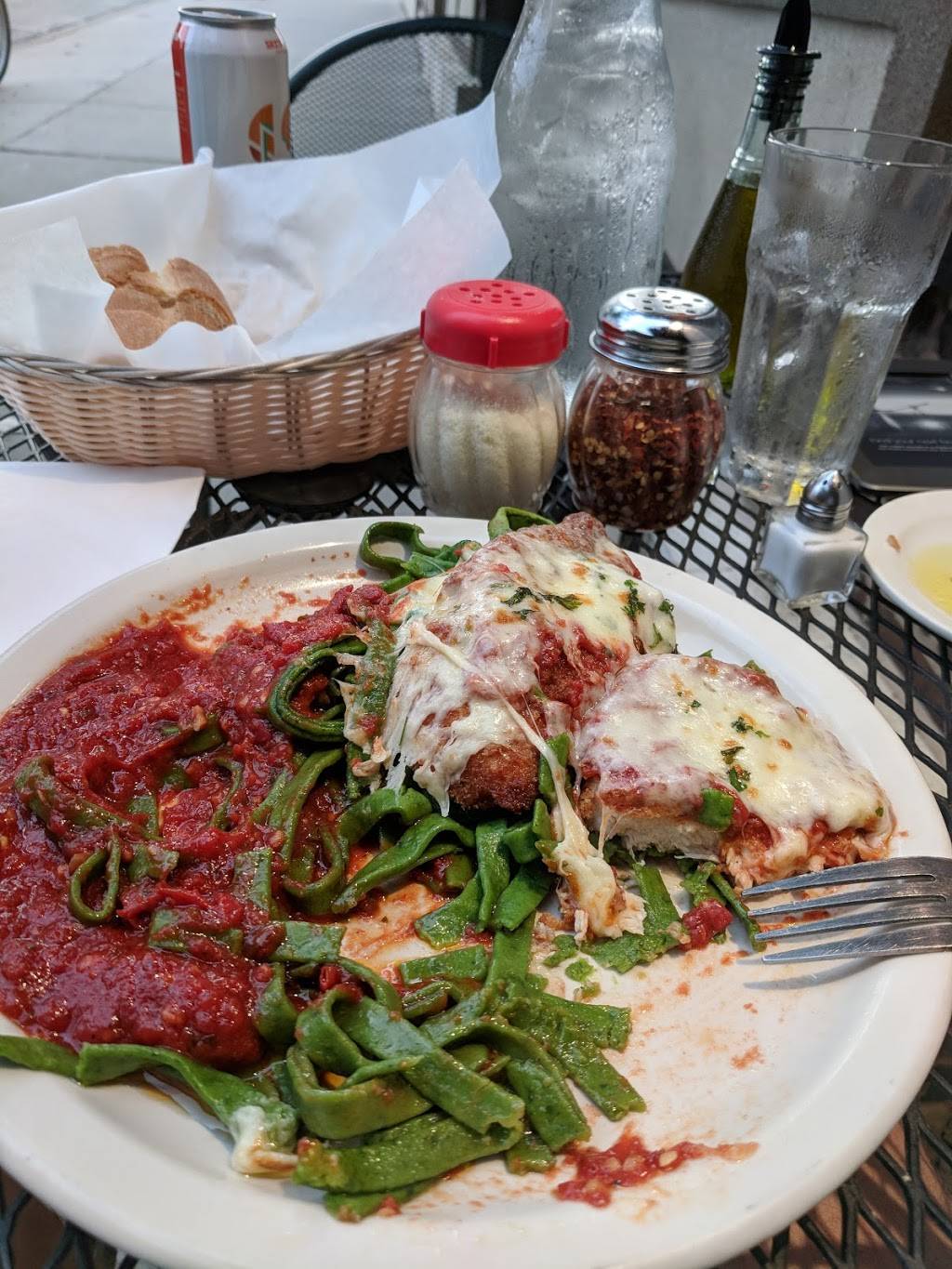 Daves New Kitchen | restaurant | 815 Noyes St, Evanston, IL 60201, USA | 8478646000 OR +1 847-864-6000