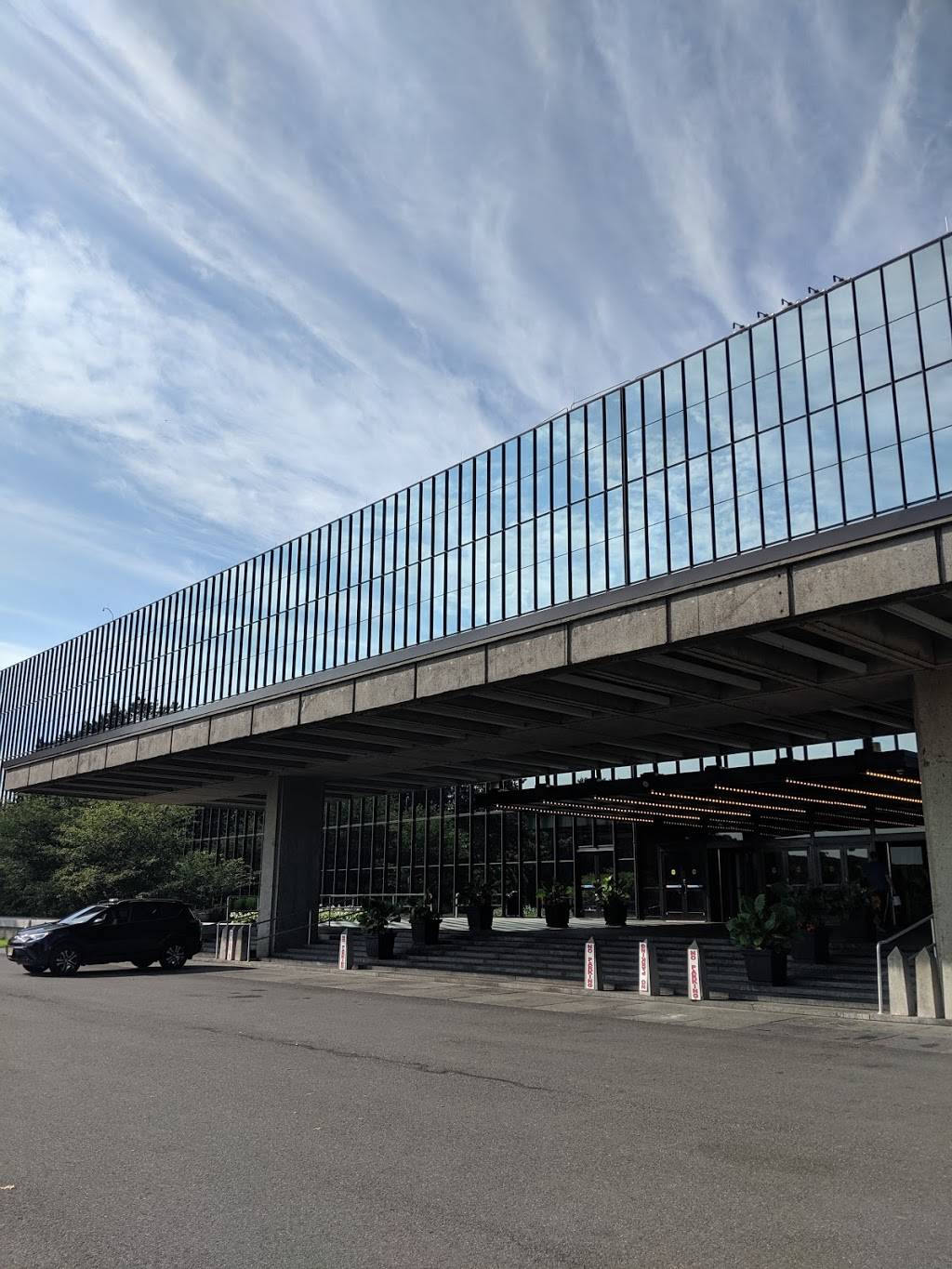 Bell Works | restaurant | 101 Crawfords Corner Rd, Holmdel, NJ 07733, USA | 7322268818 OR +1 732-226-8818