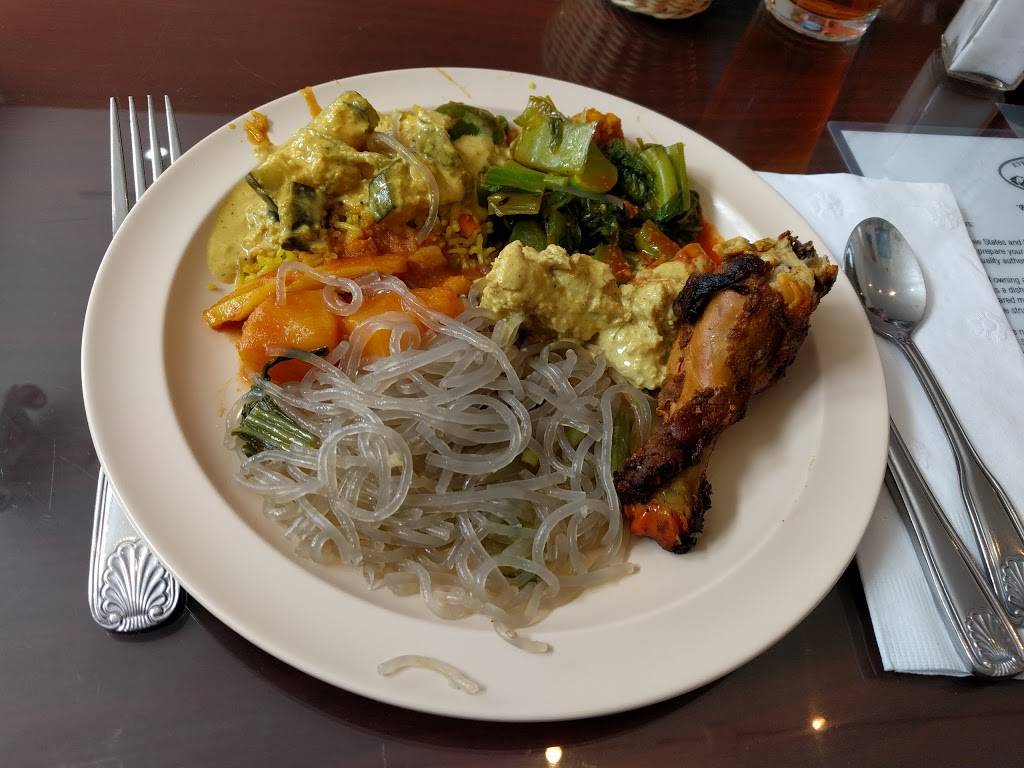 Everest Cafe & Bar | restaurant | 4145 Manchester Ave, St. Louis, MO 63110, USA | 3145314800 OR +1 314-531-4800