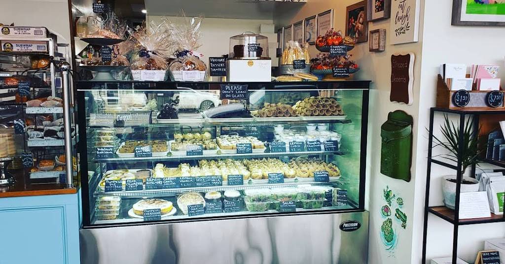 Servente Bakery & Cafe | bakery | 1032 Great Plain Ave, Needham, MA 02492, USA | 5083264670 OR +1 508-326-4670