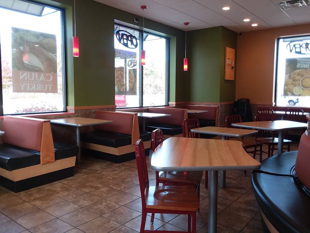 Popeyes Louisiana Kitchen | restaurant | 495 Market St, Zion Crossroads, VA 22942, USA | 5404065923 OR +1 540-406-5923