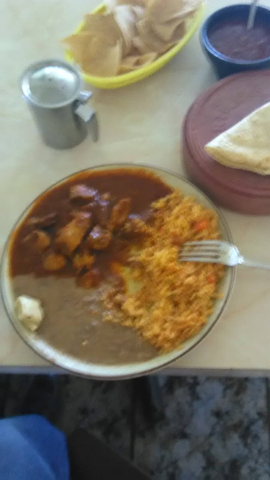 Mi Jakalito Restaurant | restaurant | 10685 San Fernando Rd, Pacoima, CA 91331, USA | 8188961646 OR +1 818-896-1646