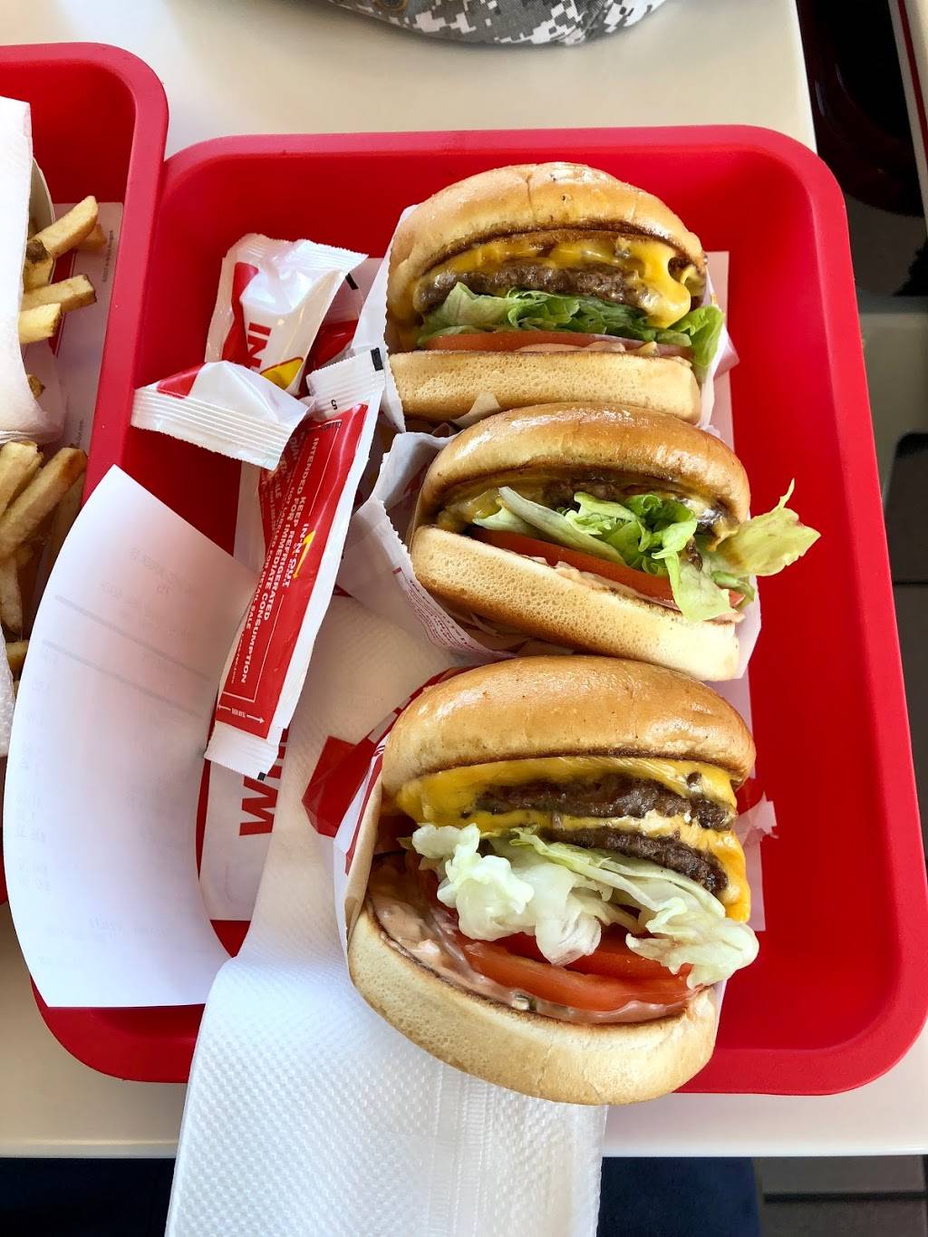 In-N-Out Burger | restaurant | 12365 Seal Beach Blvd, Seal Beach, CA 90740, USA | 8007861000 OR +1 800-786-1000