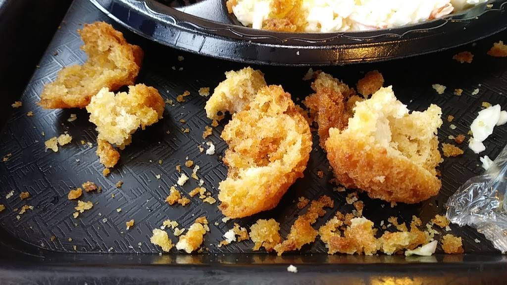 Long John Silvers | restaurant | 1420 E Main St, Carbondale, IL 62901, USA | 6185492050 OR +1 618-549-2050