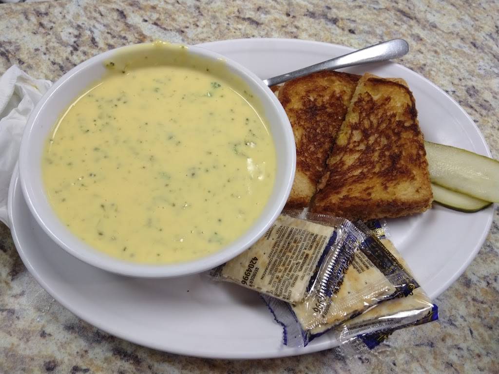 Charlie Browns Pancake & Steak House | bakery | 1038 N Main St, Indianapolis, IN 46224, USA | 3172432502 OR +1 317-243-2502