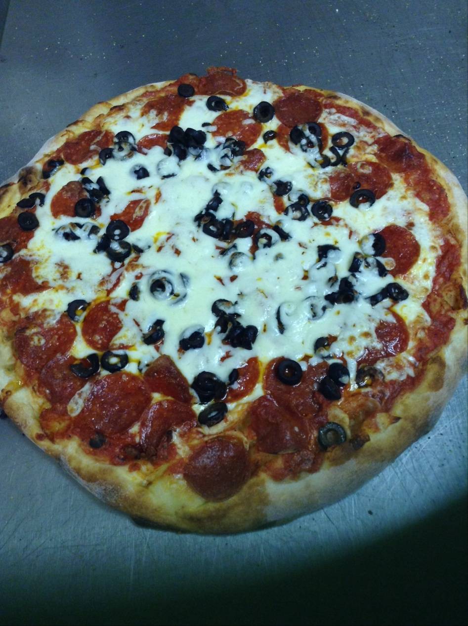 Carlos Italian Pizzeria | restaurant | 3150 Plainfield Ave NE, Grand Rapids, MI 49525, USA | 6163644900 OR +1 616-364-4900