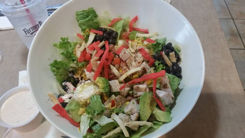 Farmer Boys | restaurant | 41300 Kalmia St, Murrieta, CA 92562, USA | 9513049400 OR +1 951-304-9400