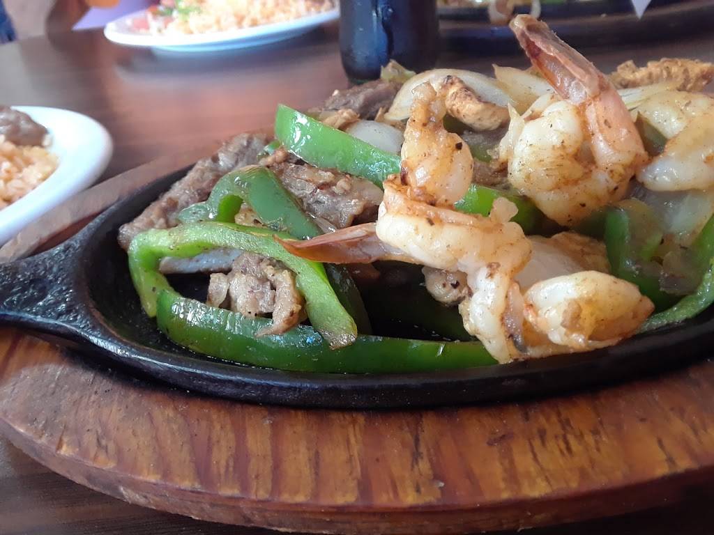 Antojitos Lupita | restaurant | 301 E Jefferson Blvd, Dallas, TX 75203, USA | 2149431510 OR +1 214-943-1510