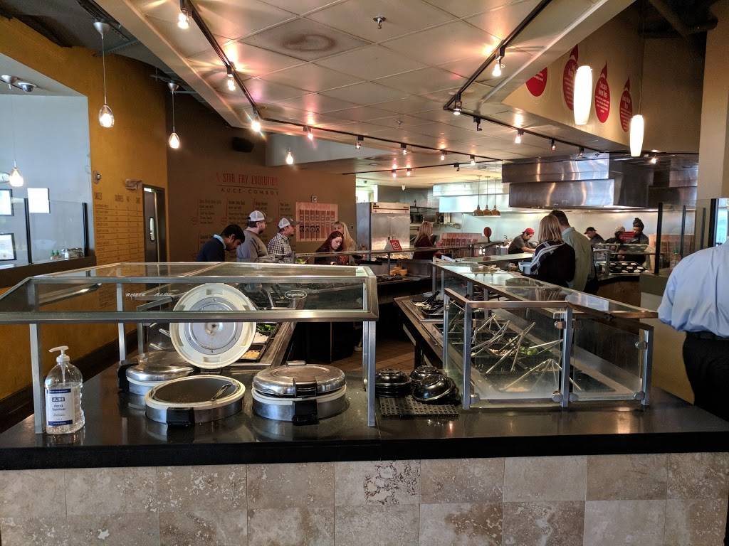 Big Chow Grill | restaurant | 1 Galleria Parkway #1B1, Atlanta, GA 30339, USA | 7704052464 OR +1 770-405-2464