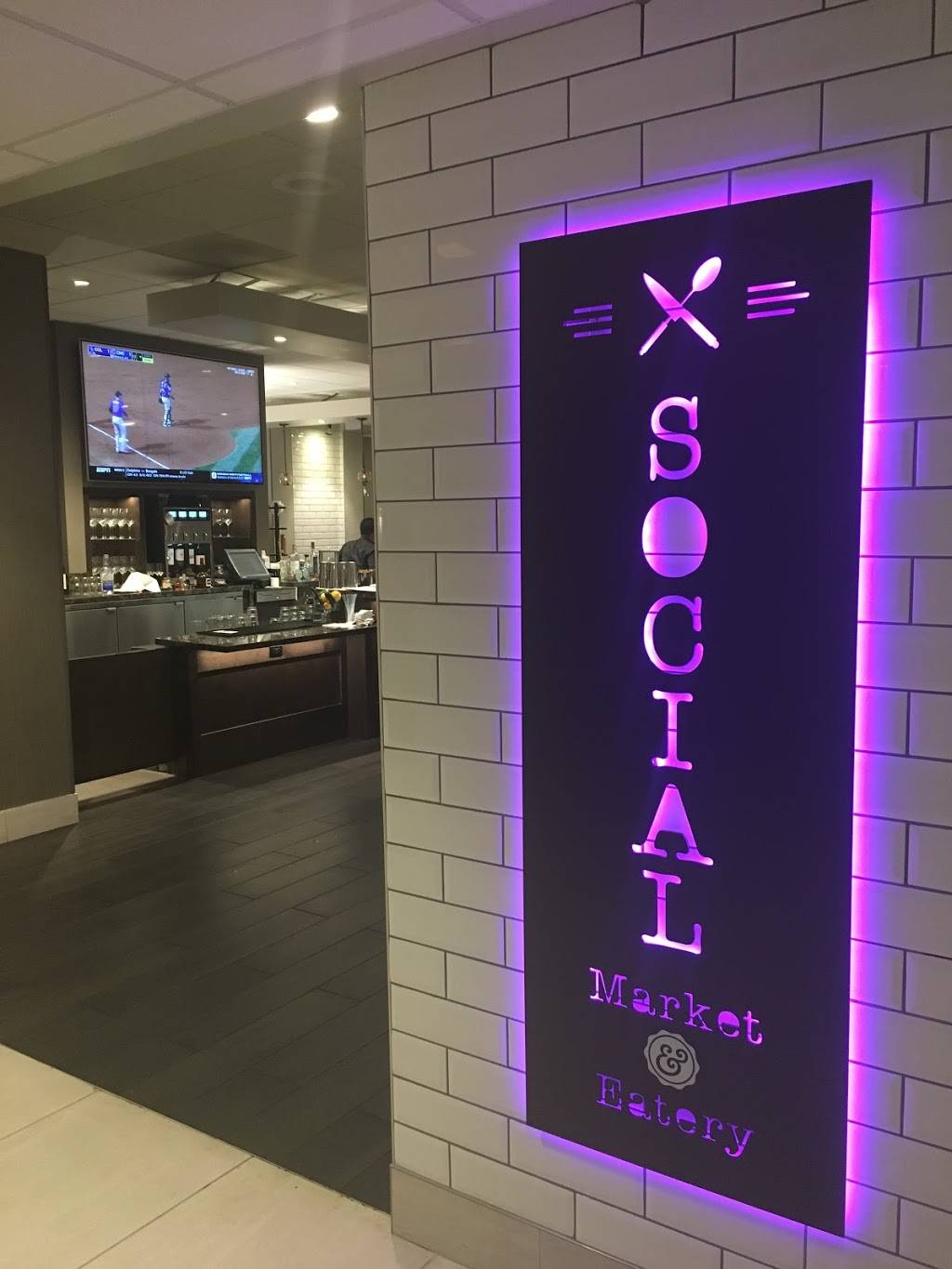 Social Market & Eatery | restaurant | 5855 W Century Blvd, Los Angeles, CA 90045, USA | 3103372208 OR +1 310-337-2208