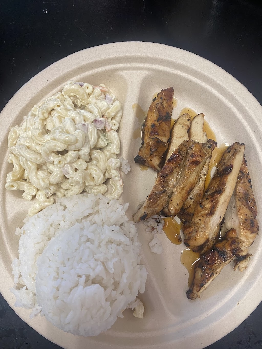 Mamas Hawaiian Bar-B-Cue | restaurant | 4016 N 1st Ave #100, Tucson, AZ 85719, USA | 5207926290 OR +1 520-792-6290