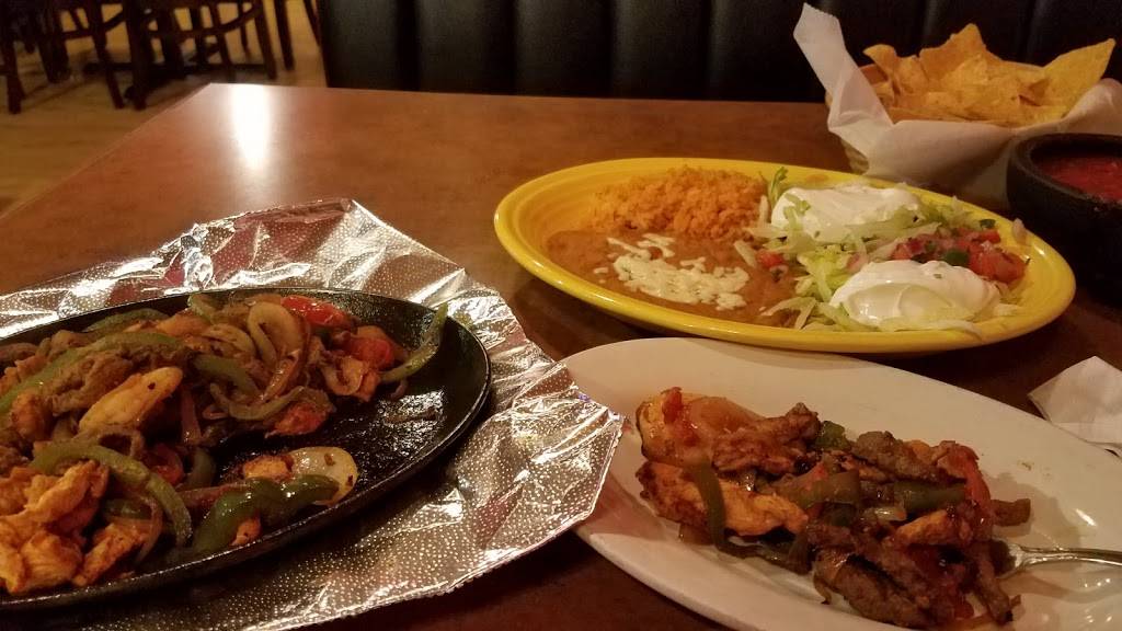 Margaritas Mexican Grill | restaurant | 104 S Meridian St, Sunman, IN 47041, USA | 8126230244 OR +1 812-623-0244