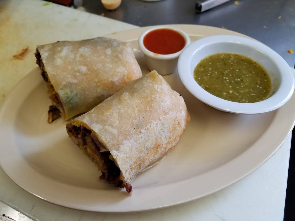 Lucas Taco Shop | restaurant | 650 Valley Ave, Solana Beach, CA 92075, USA | 8589257808 OR +1 858-925-7808