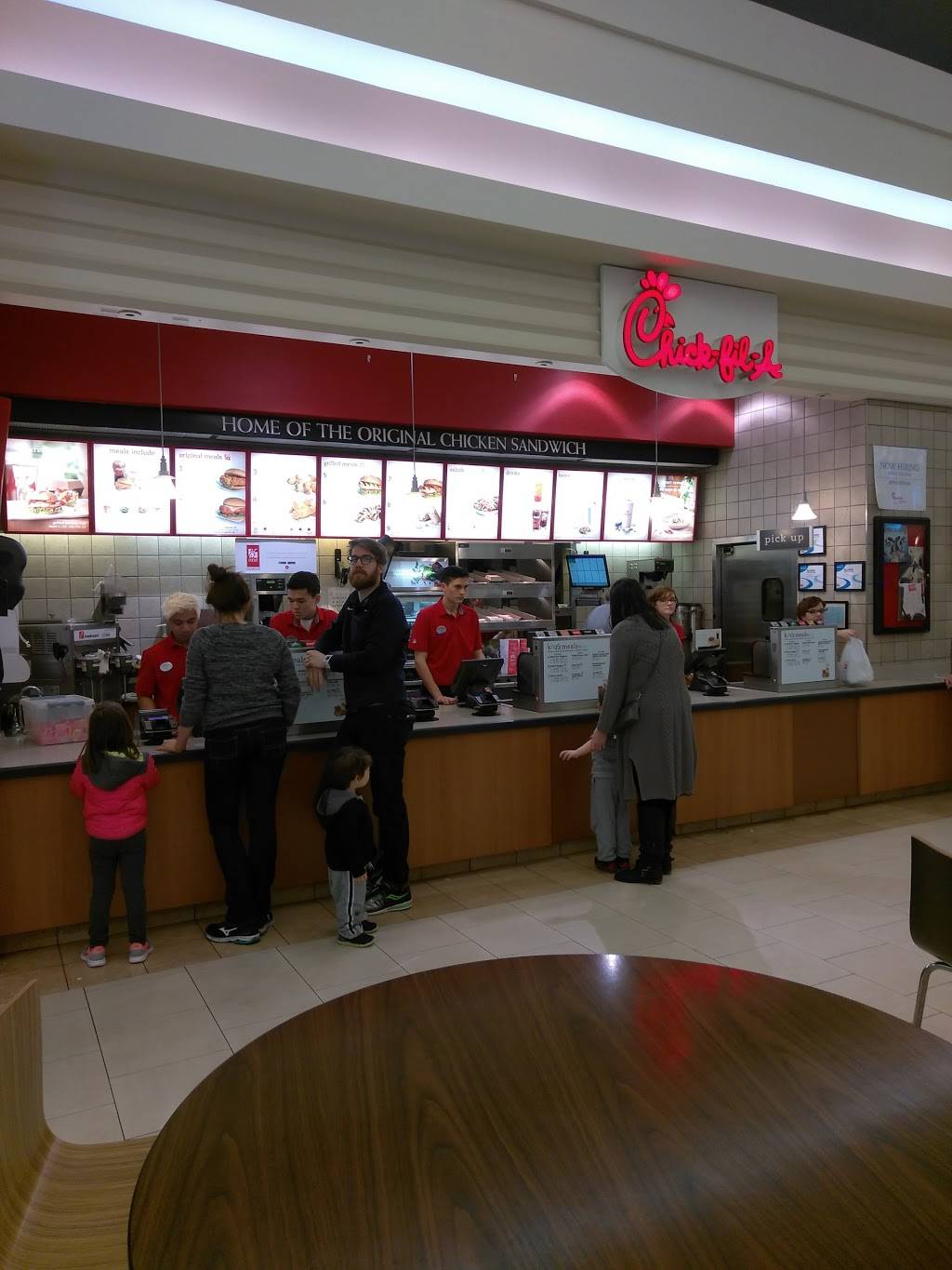 Chick-fil-A | restaurant | 75 Middlesex Turnpike Store 2110, Burlington, MA 01803, USA | 7812722110 OR +1 781-272-2110